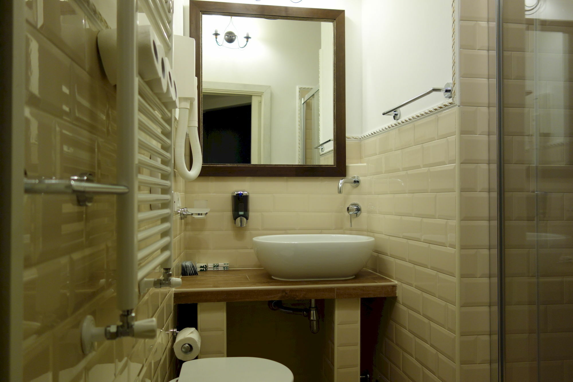 Off Hotel Rome Bagian luar foto